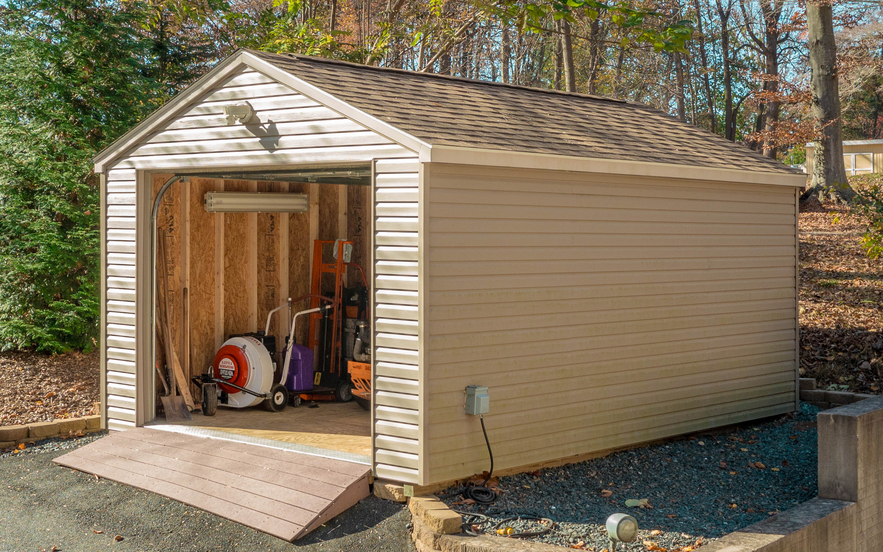 single car amish built garage