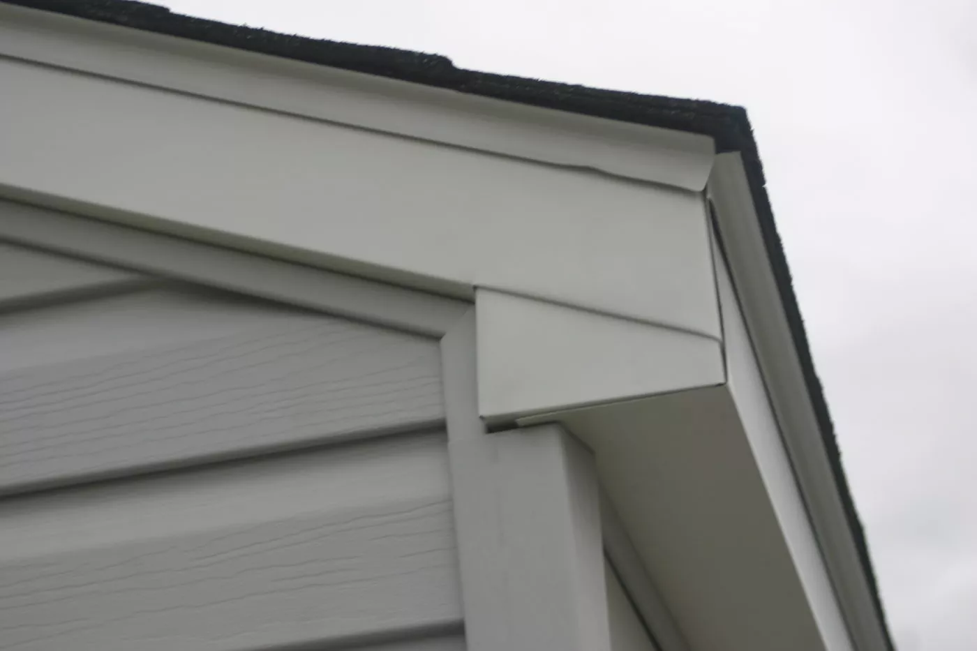 5 Tips for a REAL Maintenance-Free Shed 2 workshop vinyl shed trim