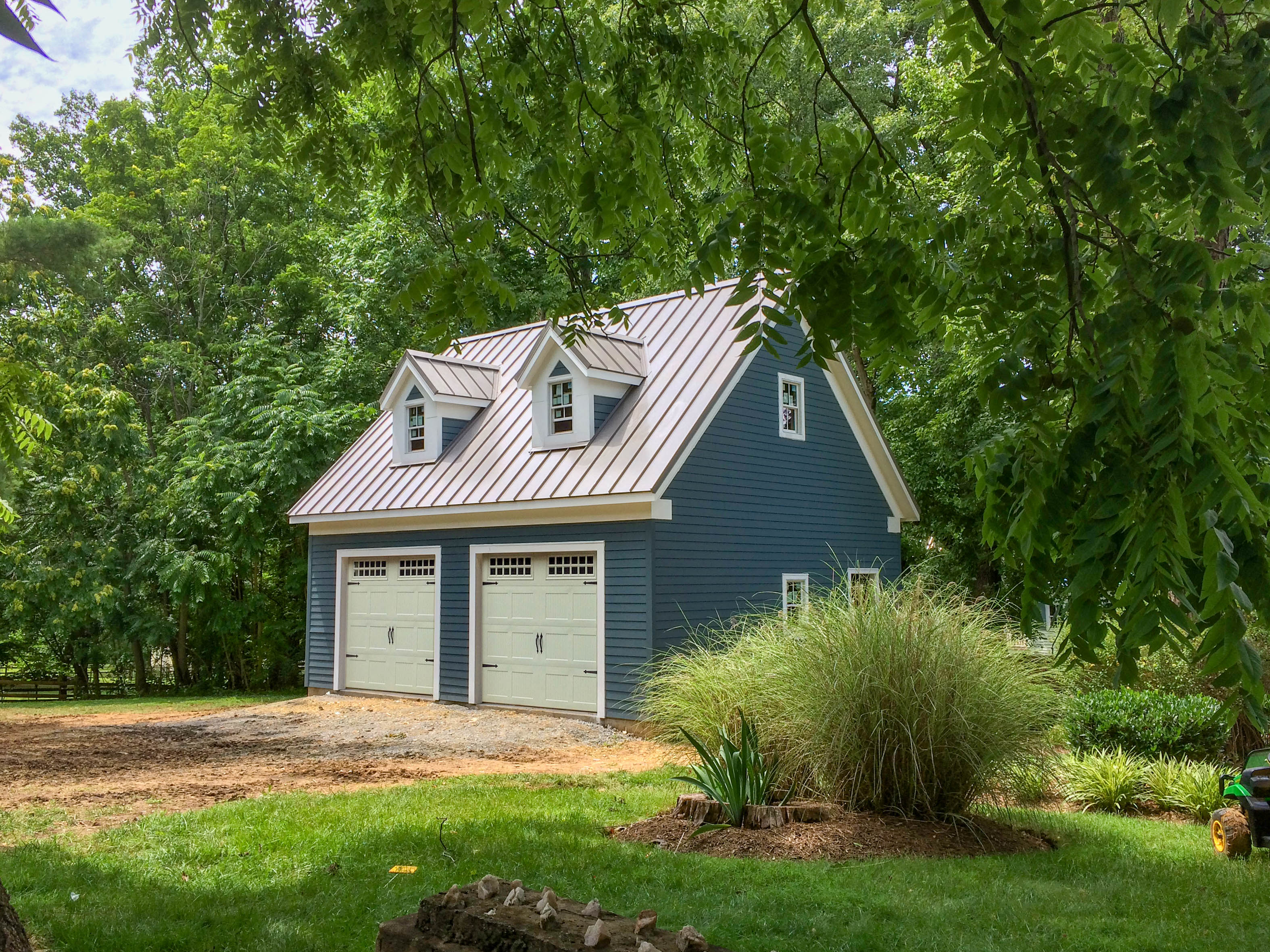 20x20 Garages: How Much Will They Hold? 7 two story 20x20 garage