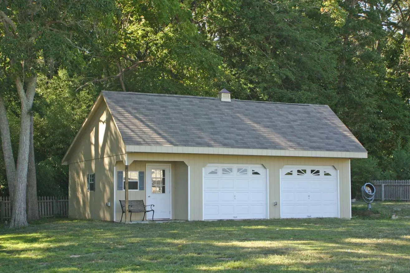 4 Unique Car Garages in Binghamton, New York 9 saltbox 2 car garage