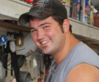 Sheds Unlimited Team 10 mark in shed maintenance 0 1