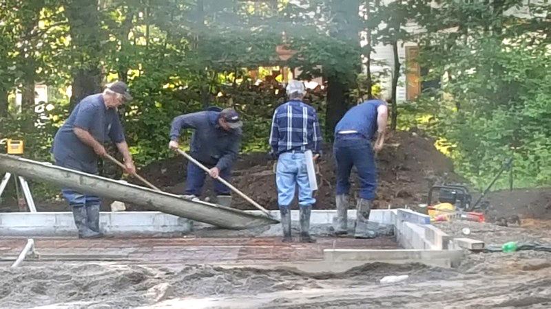crew buildings 2 car garage with lift