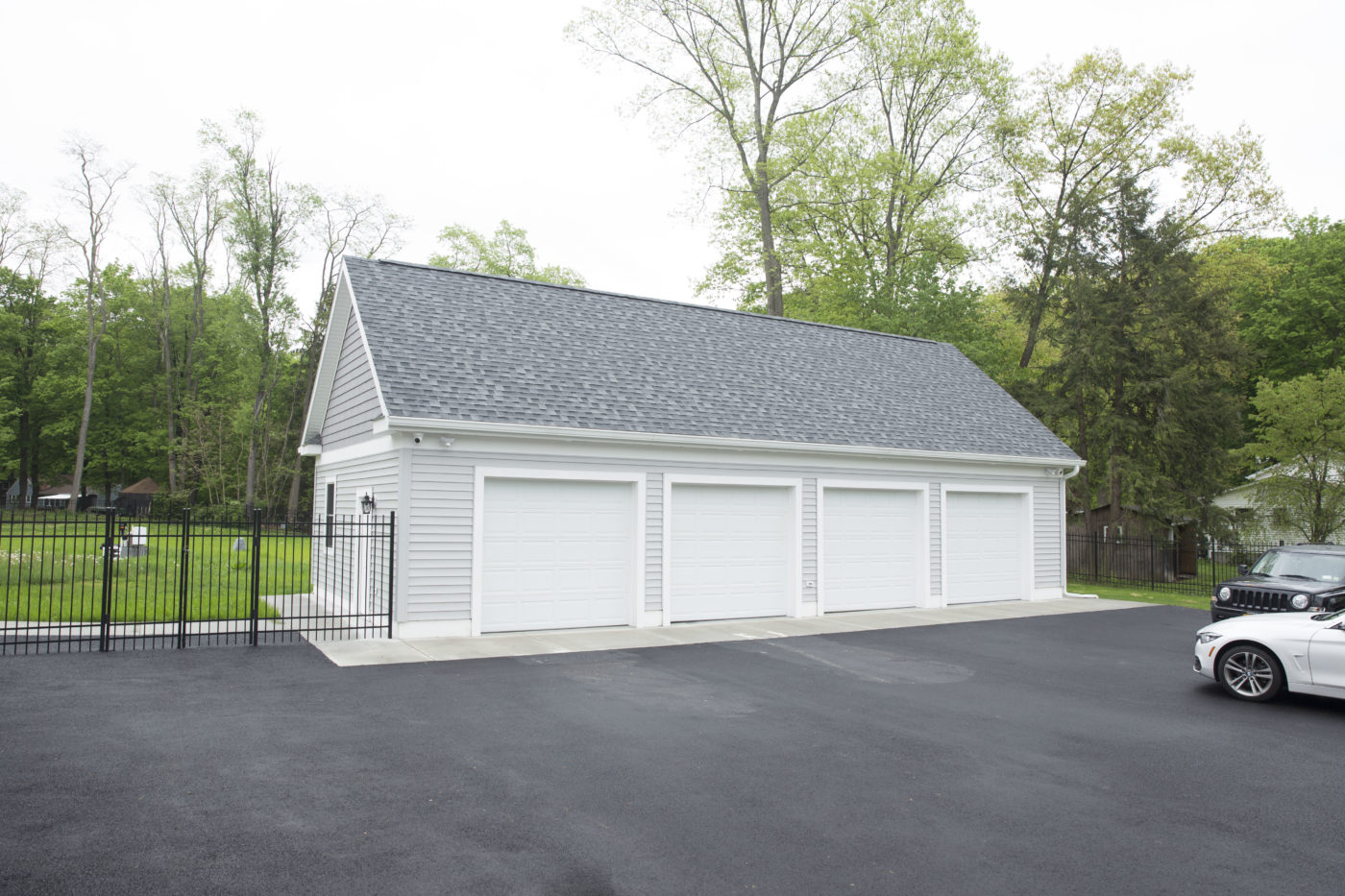 finished 24x50 4 car garage